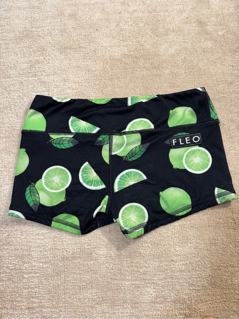 Fleo lime shorts medium